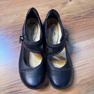 Clarks Carleigh Jane Women's Mary Jane Shoes 7.5 Black Leather Round Toe Button
